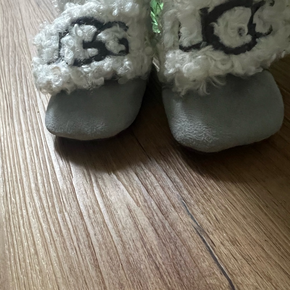 New born uggs!